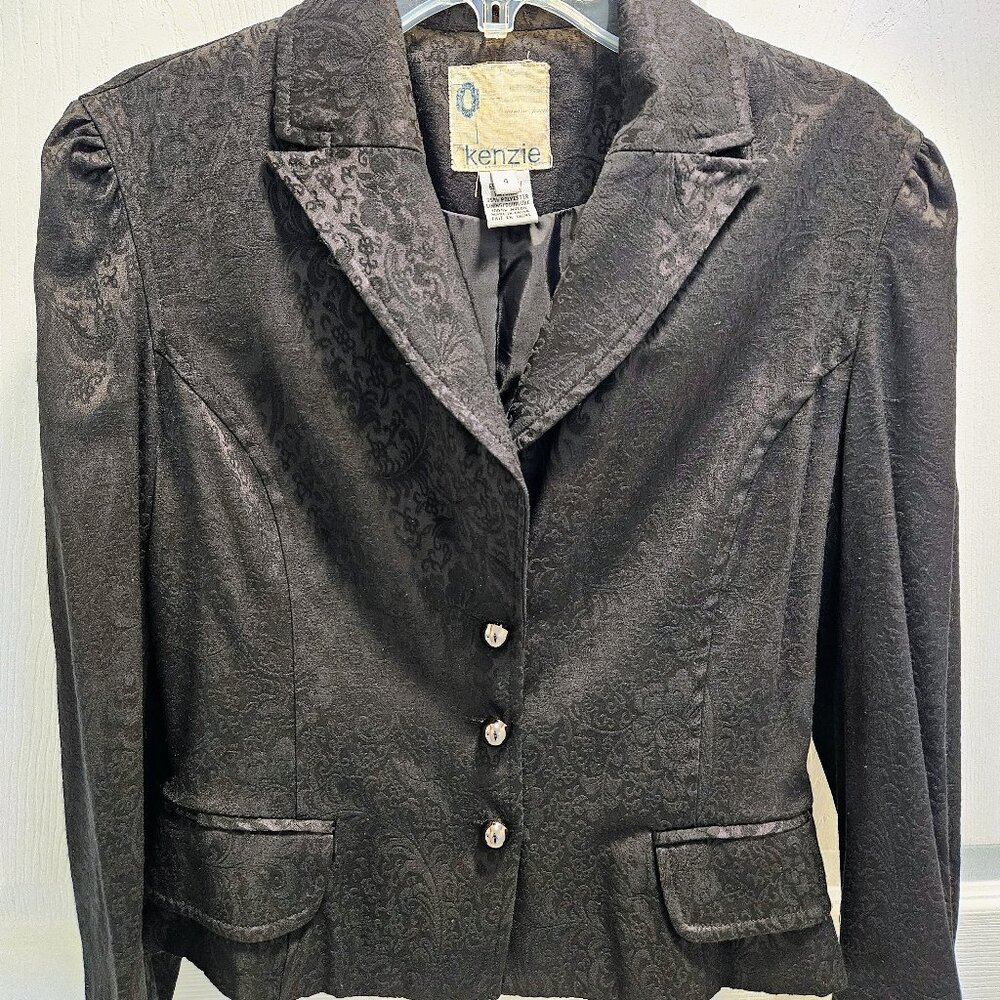 Feminine Tailored Cropped Blazer